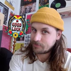 Meet your Posher, Fly